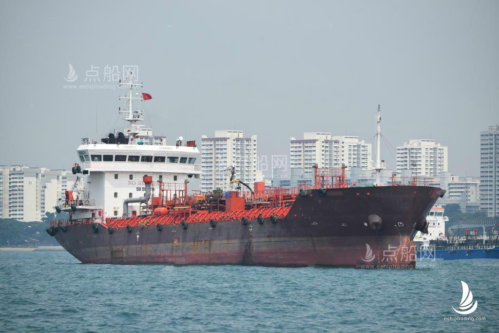 出售8839吨成品油船