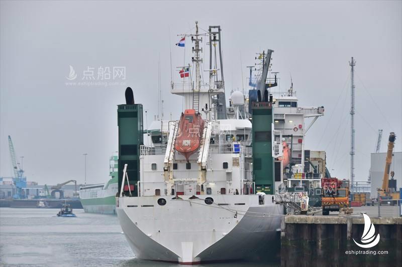 出售5129吨冷藏船