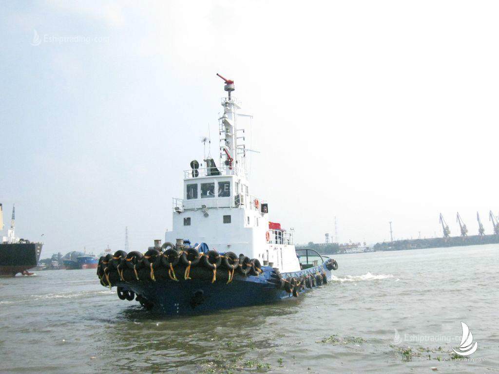 2354 KW Harbor Tug For Sale