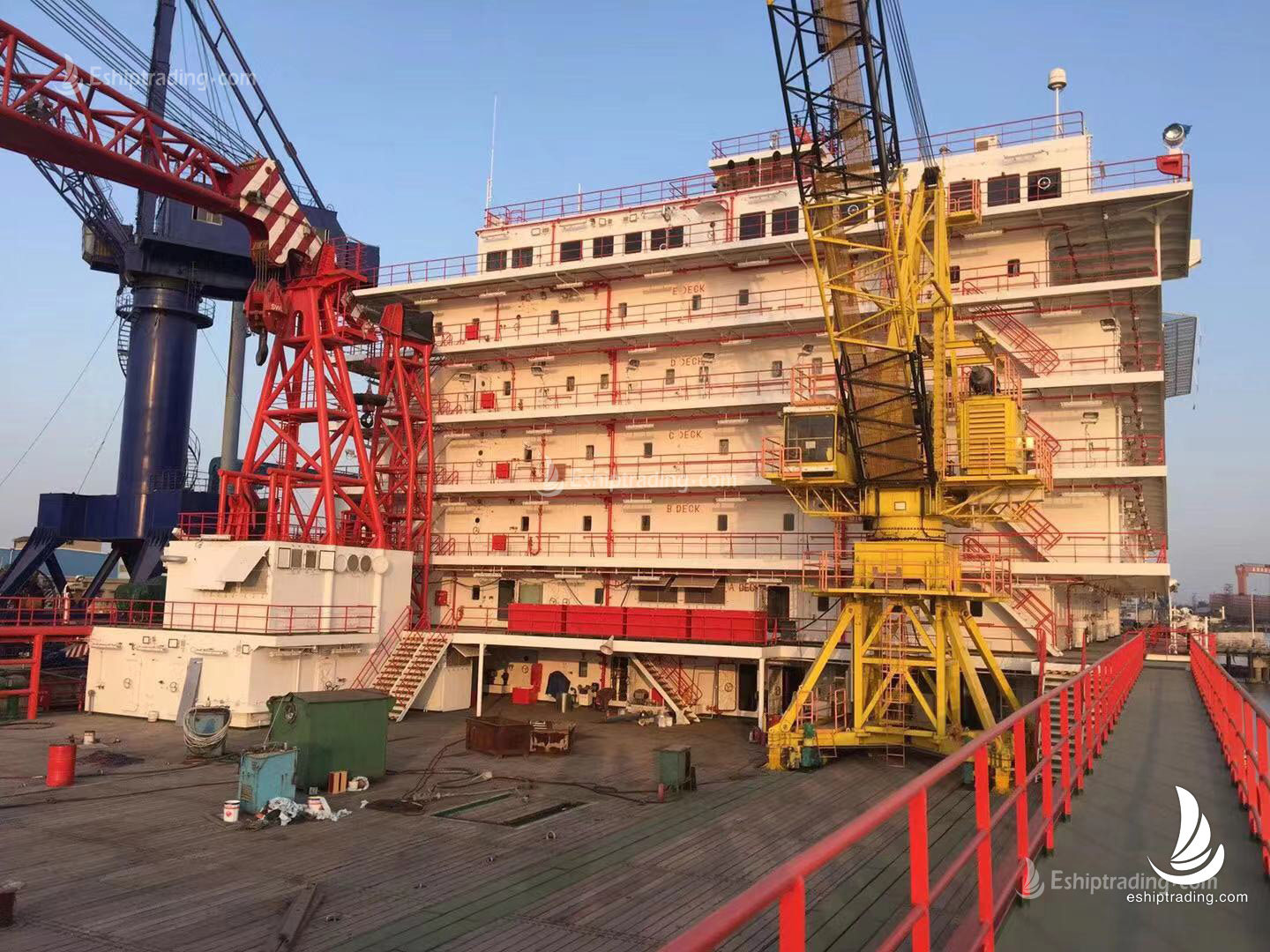 500 P Accommodation barge For Sale