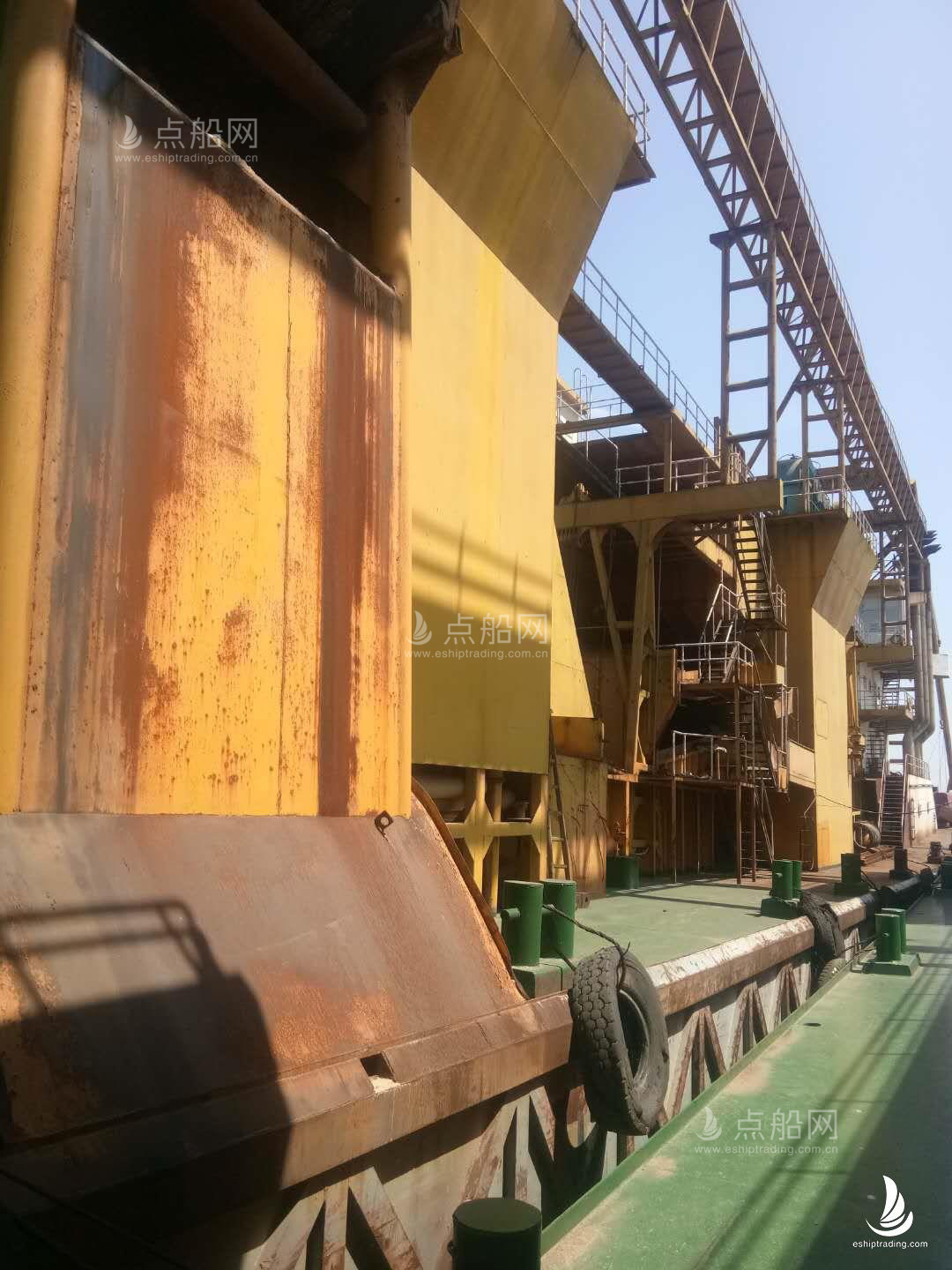 出售1700吨吸沙船