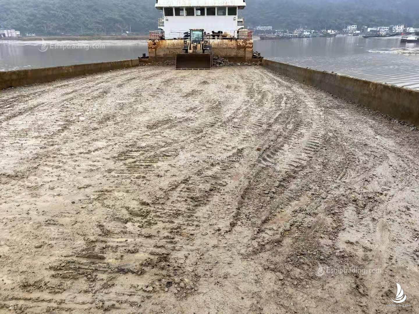 740 T Deck Barge/LCT For Sale