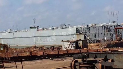 出售4500吨浮船坞