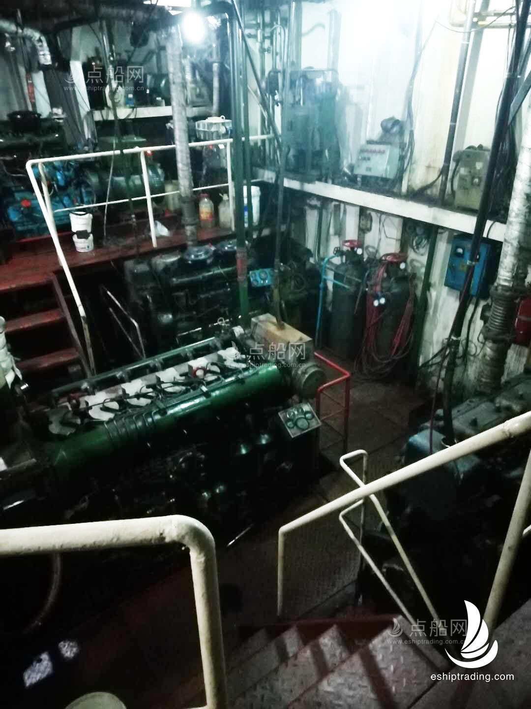 出售994吨溢油应急处置船