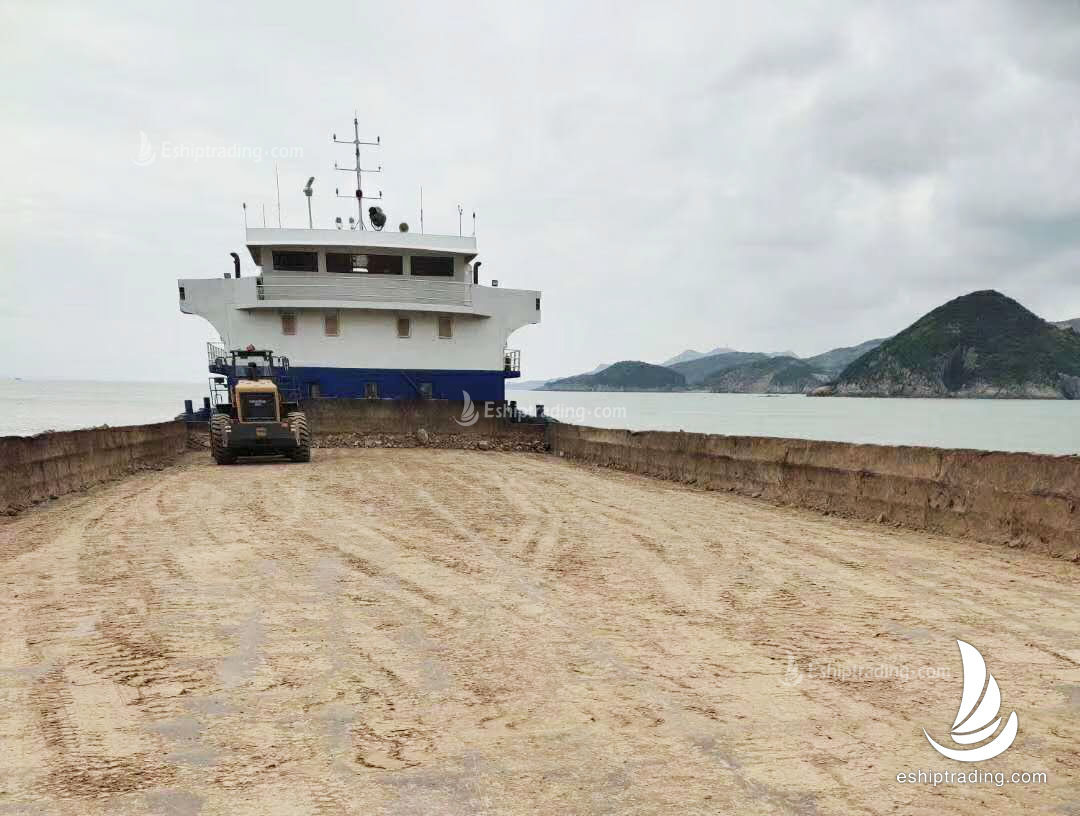 1700 T Deck Barge/LCT For Sale