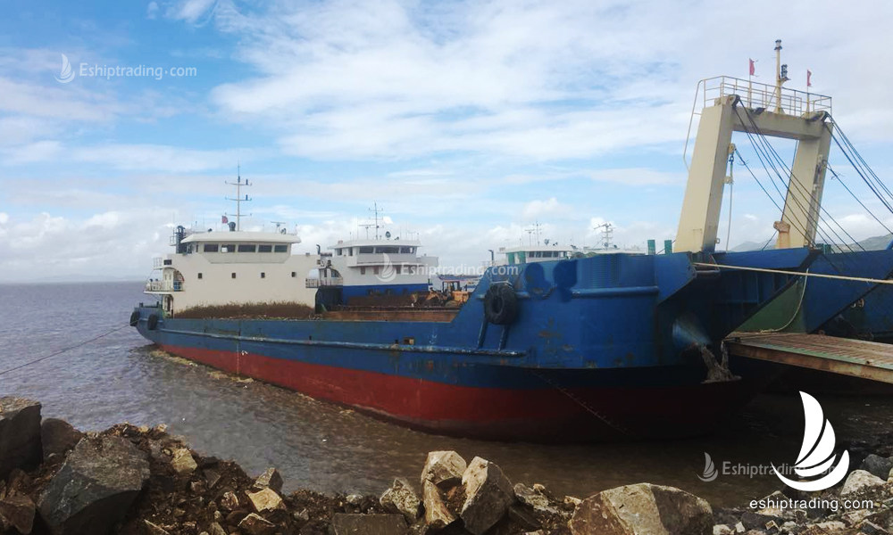 2000 T Deck Barge/LCT For Sale