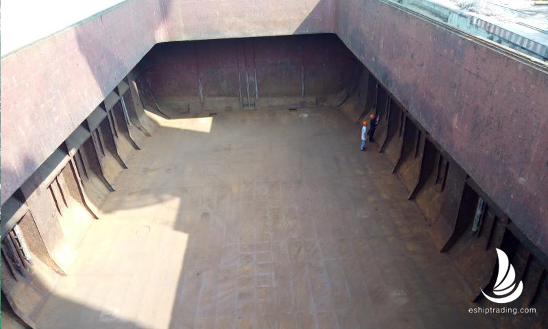 出售5055吨散货船