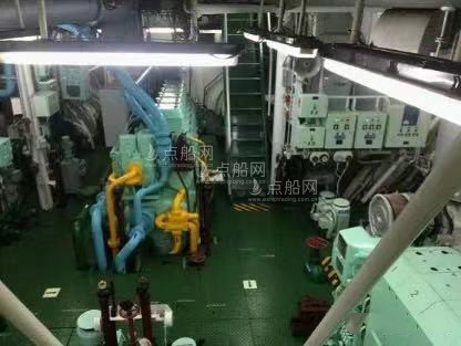 出售2666吨成品油船