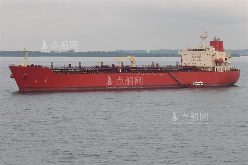 出售45990吨成品油船