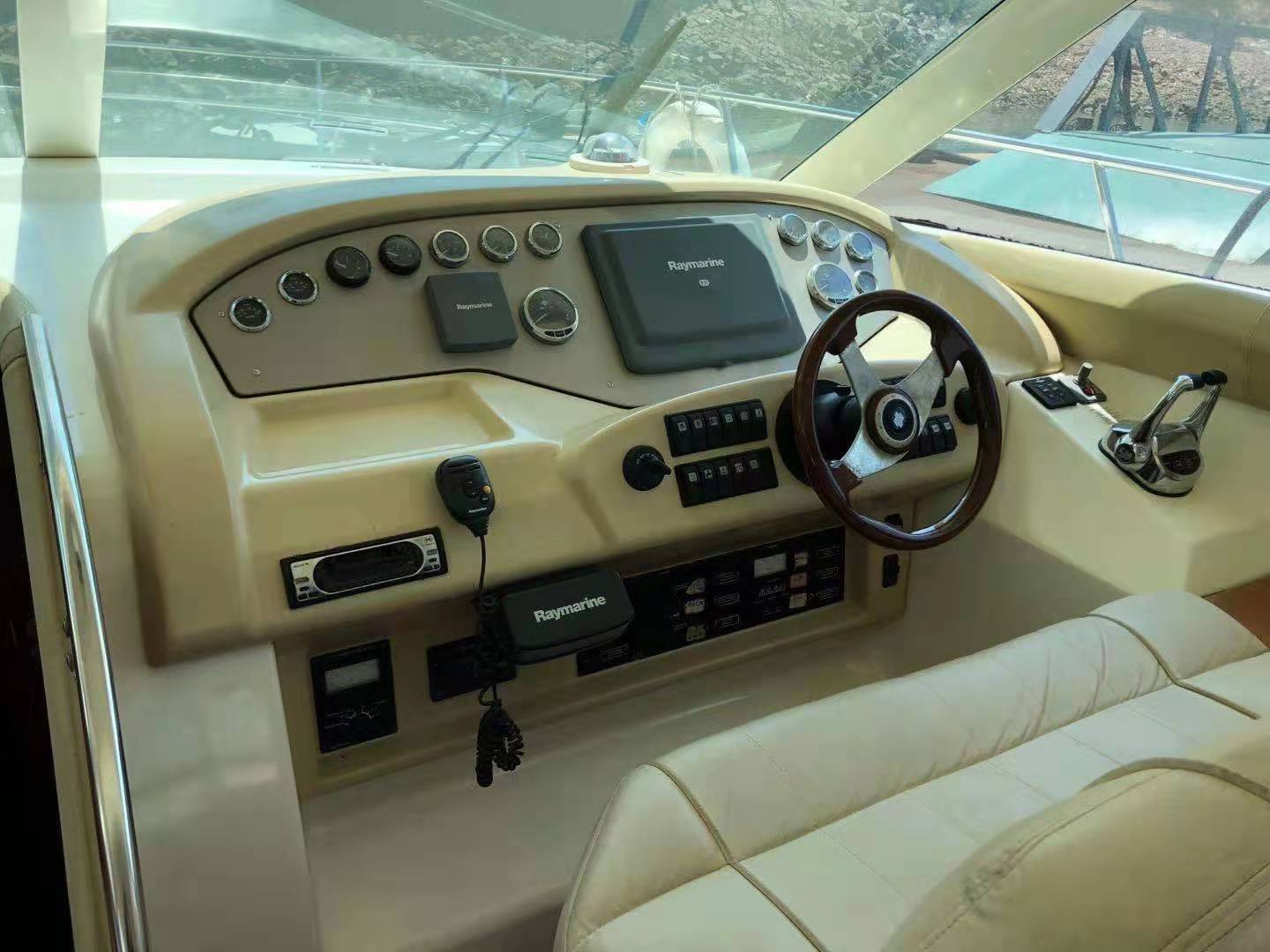 出售10.42米游艇