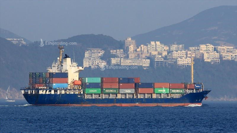 907 TEU Container Ship For Sale