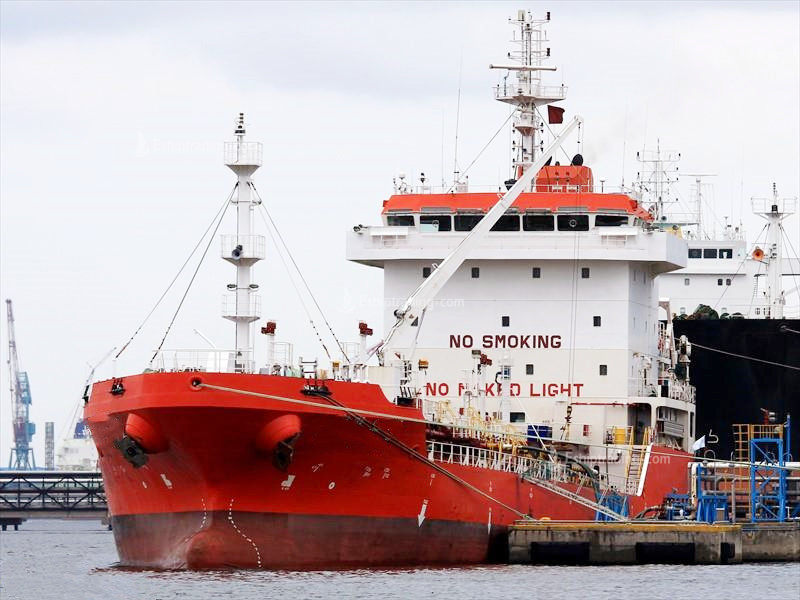 5999 T Product Oil Tanker For Sale