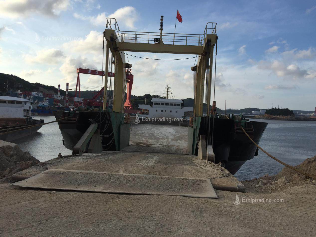 5100 T Deck Barge /LCT For Sale