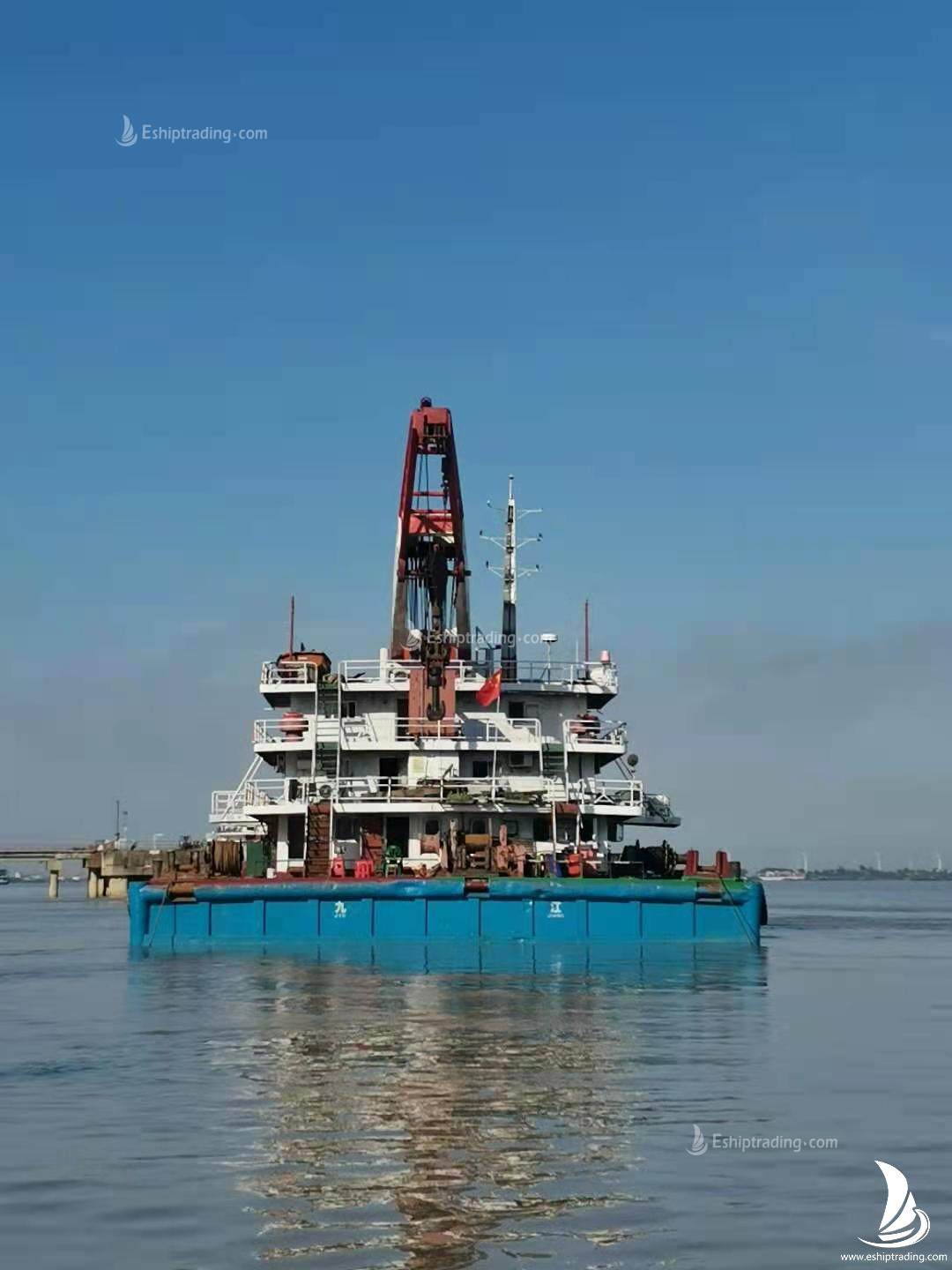 150 T Fully Revolving Floating Crane For Sale