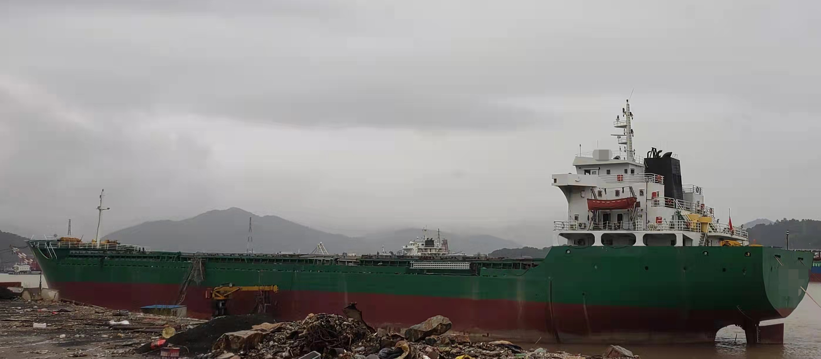 出售13582吨散货船