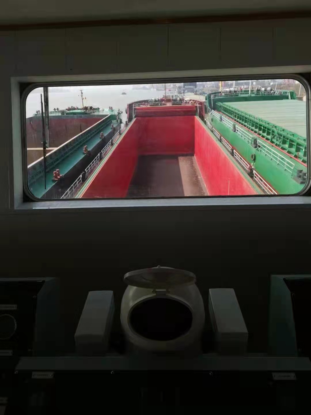 出售8125吨散货船