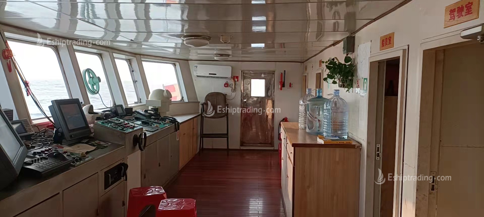 400 T Fully Revolving Floating Crane For Sale