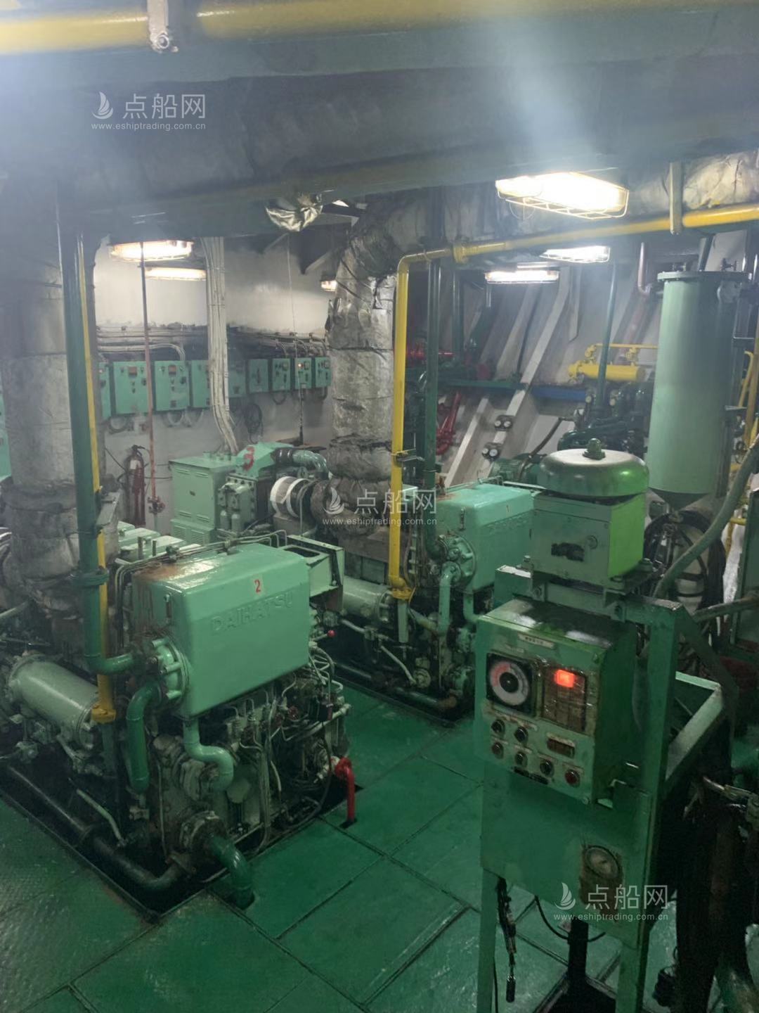 出售2695吨冷藏船