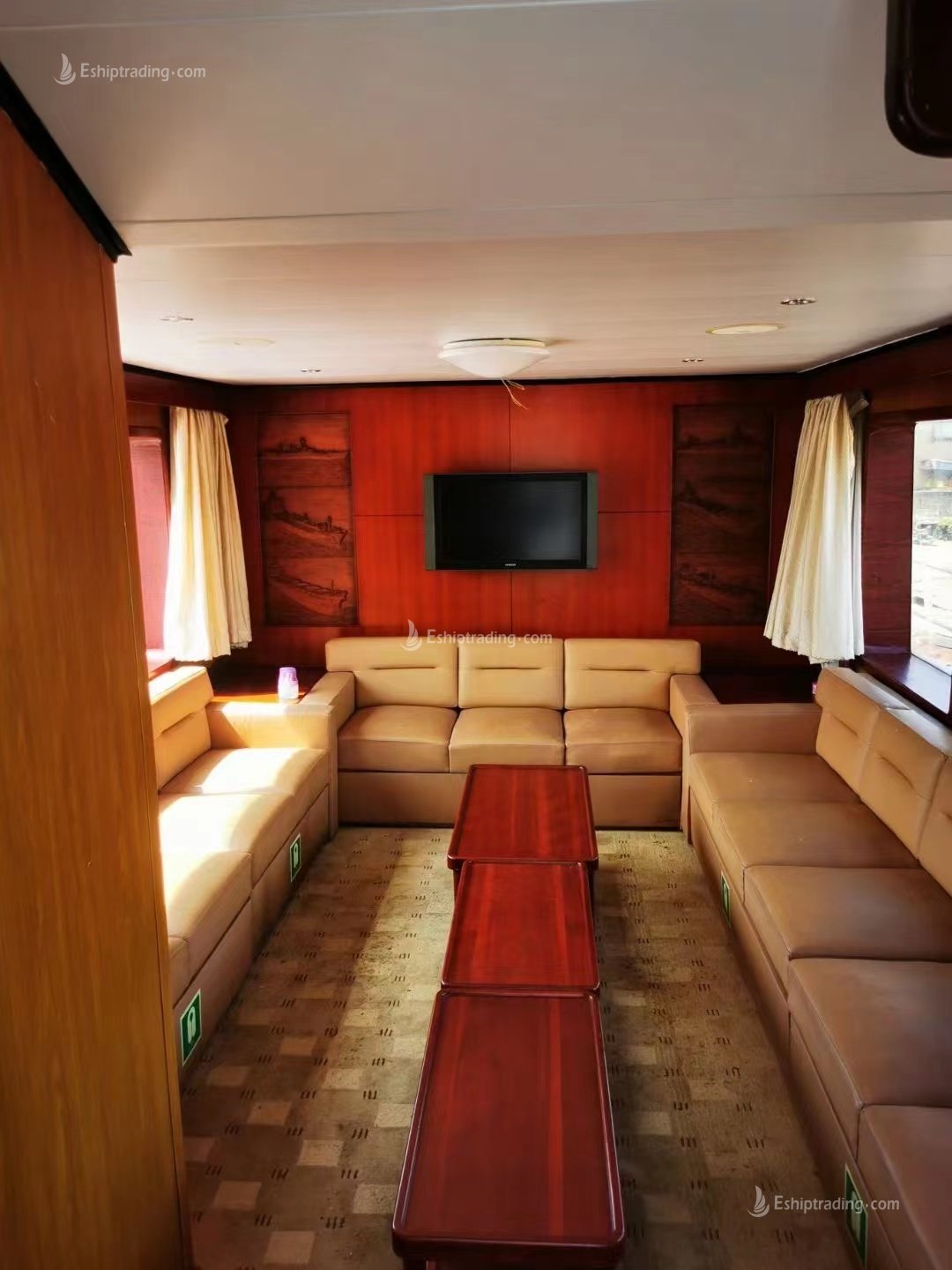 33 m Crew Boat For Sale