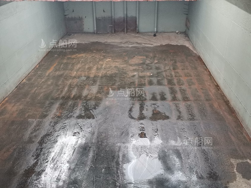 出售5100吨散货船
