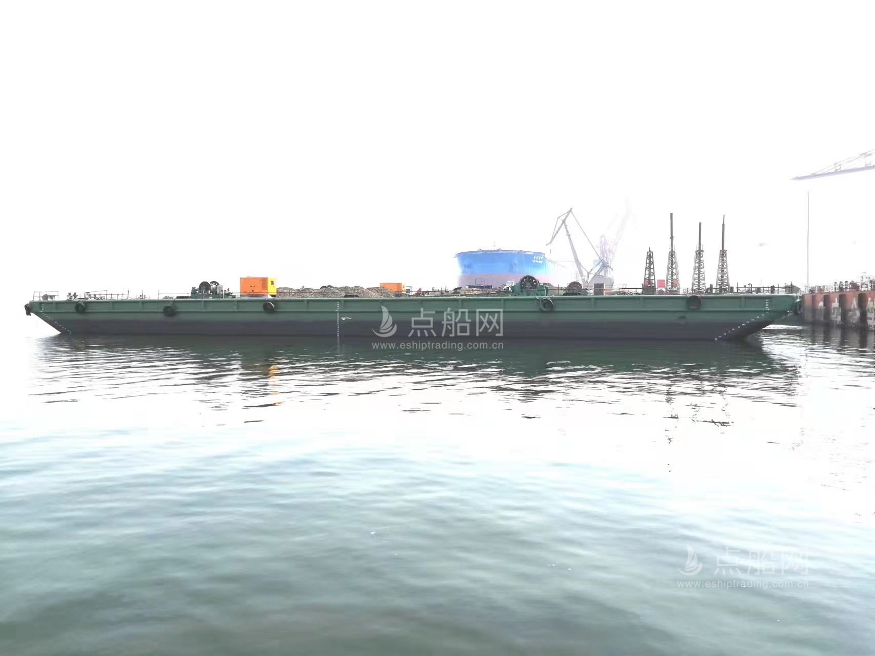 出售290尺无动力驳船