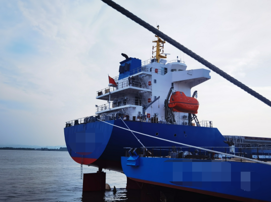 出售12500吨散货船