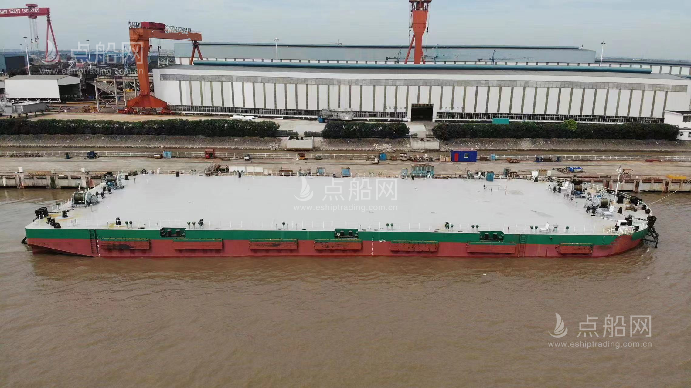 出售310尺无动力驳船