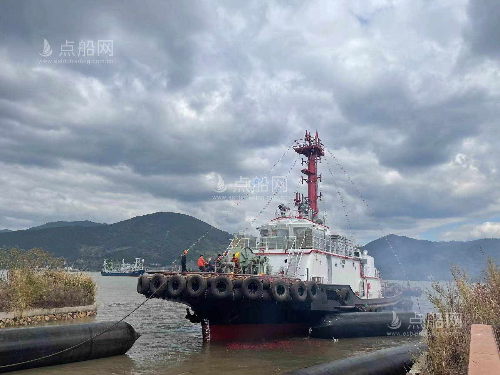 出售在建5000马力港作拖轮
