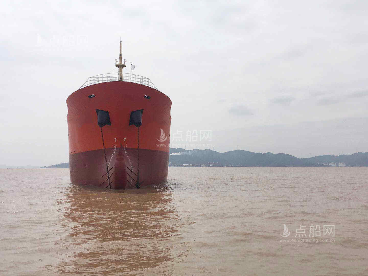 出售7099吨成品油船