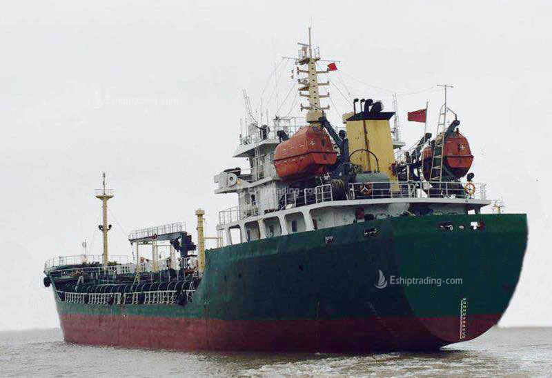 3150 T Product Oil Tanker For Sale