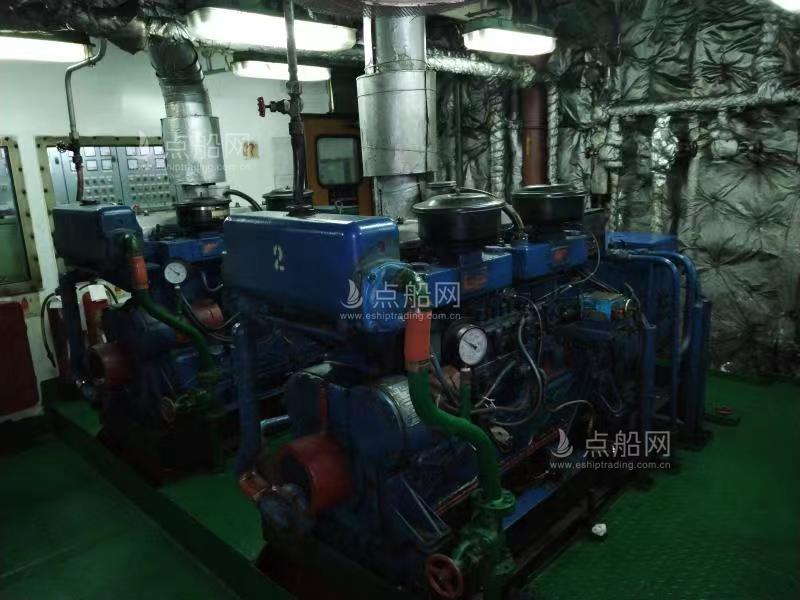 出售3000吨散货船