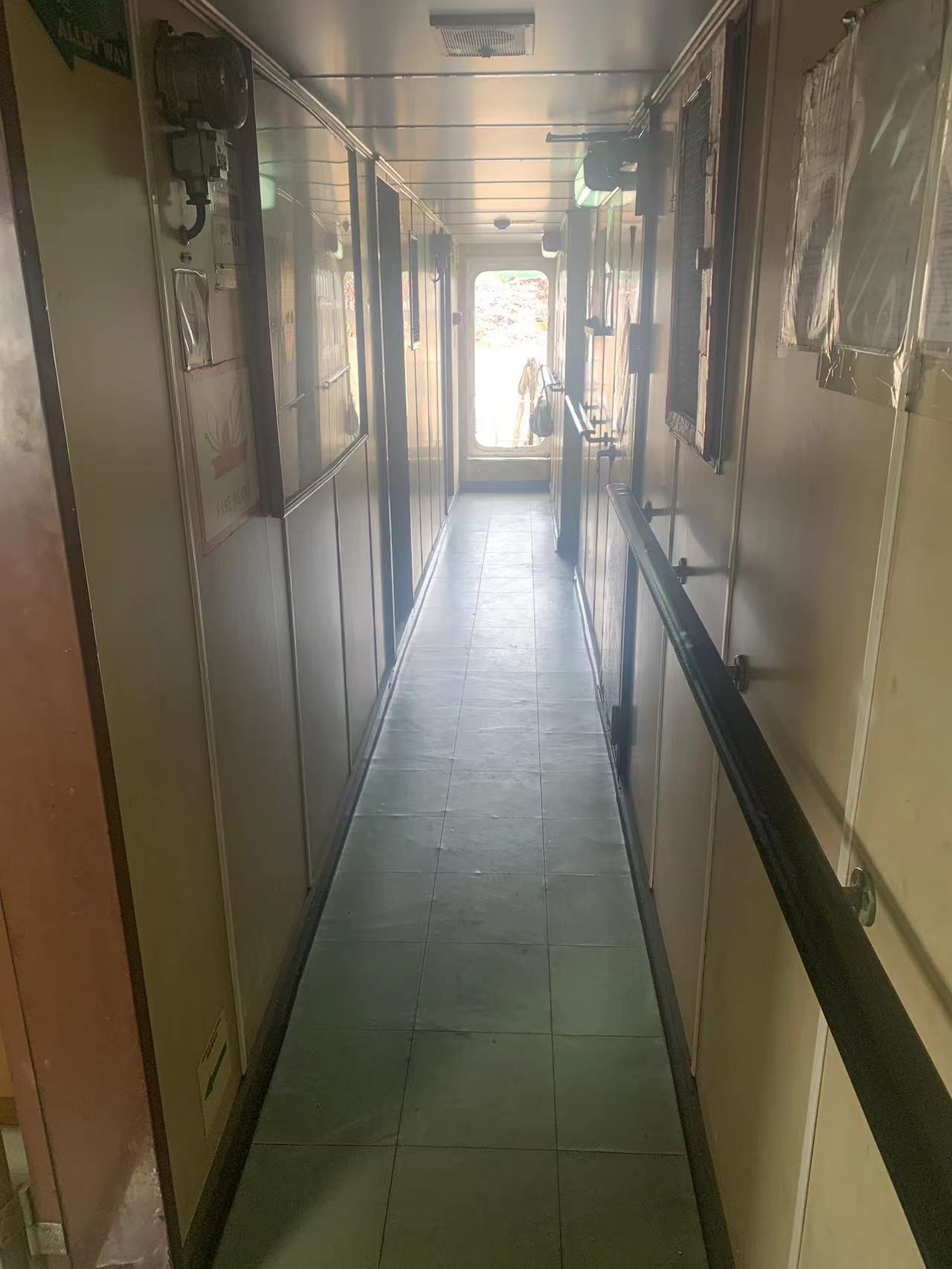 出售3000吨散货船