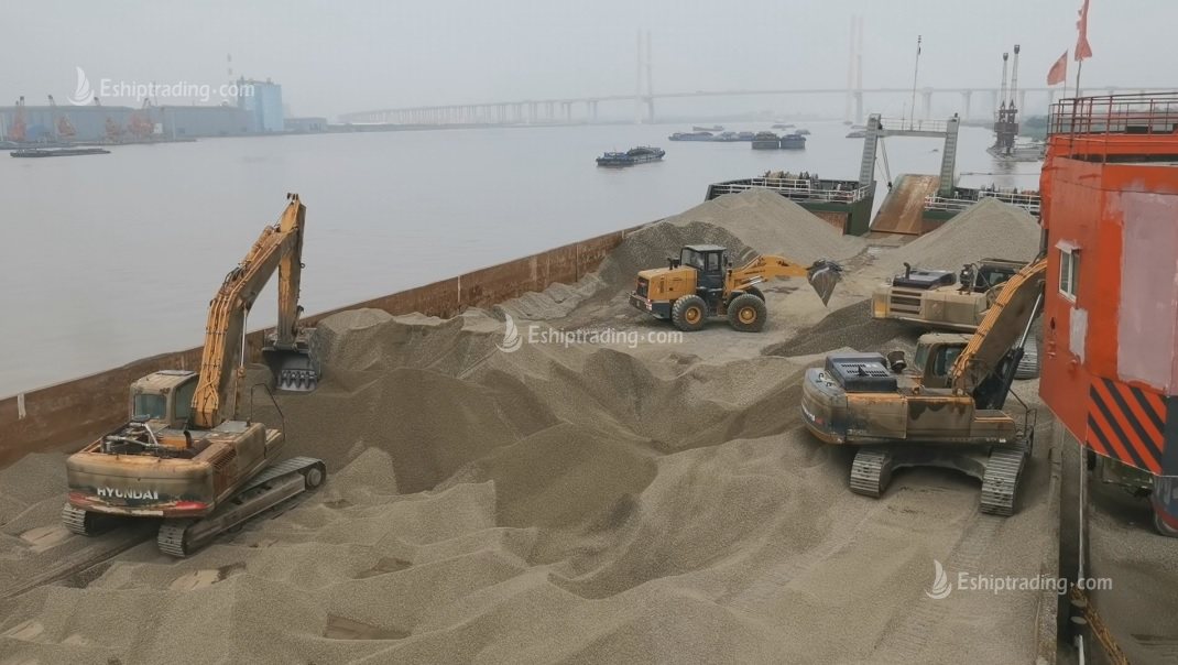 7500 T Deck Barge /LCT For Sale