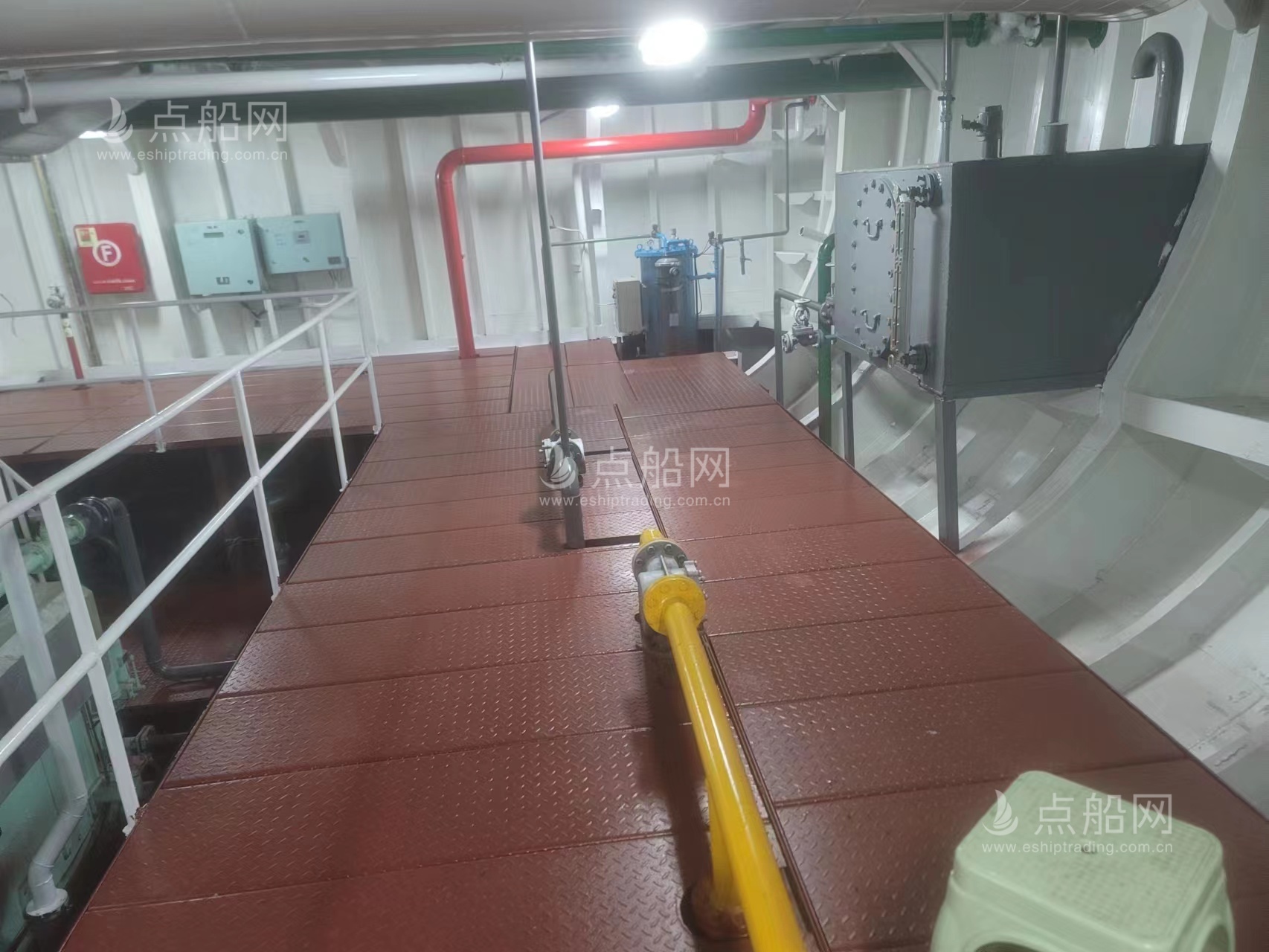 出售6099吨甲板货驳