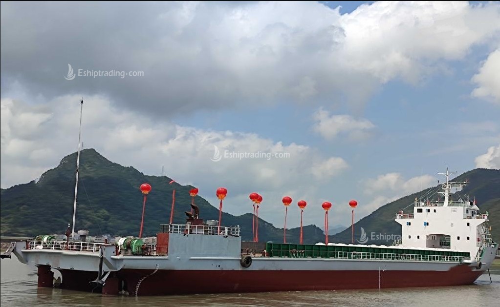 4672 T Deck Barge /LCT For Sale