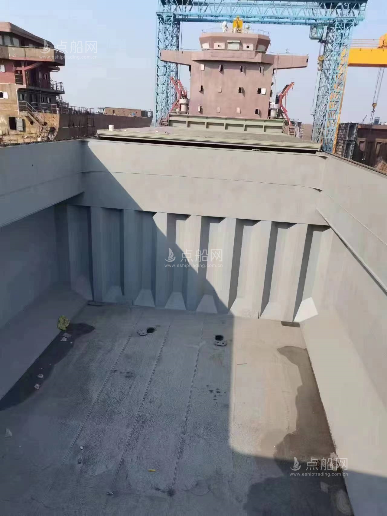 出售11797吨散货船