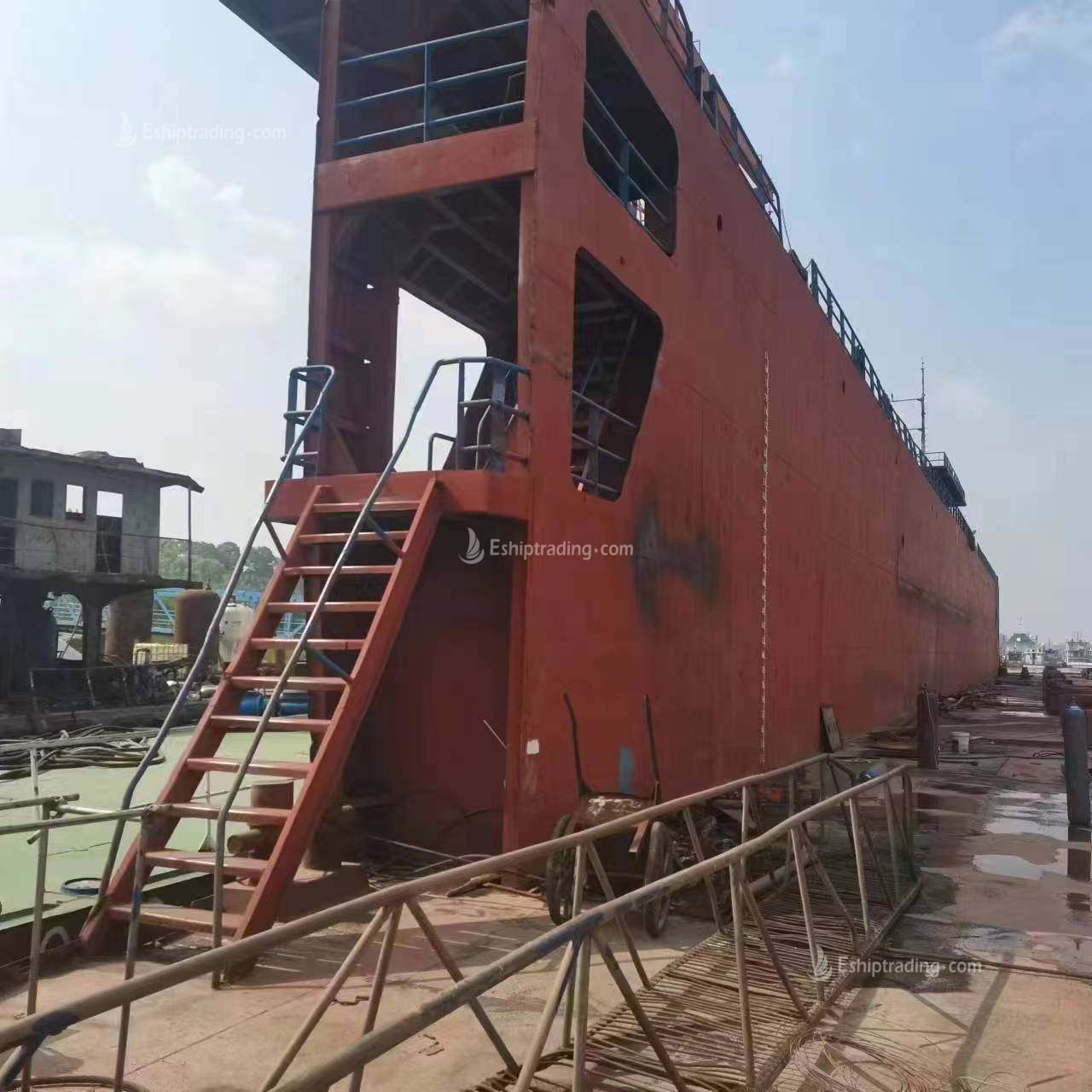 2600 T Floating Dock  For Sale