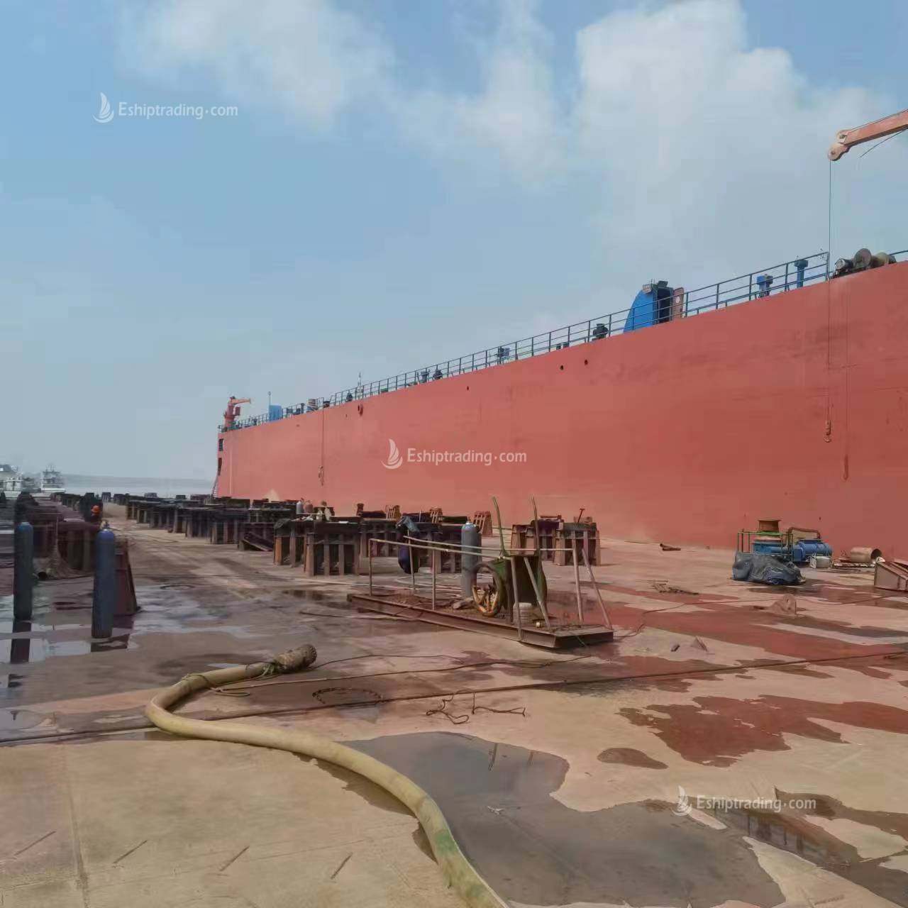 2600 T Floating Dock  For Sale