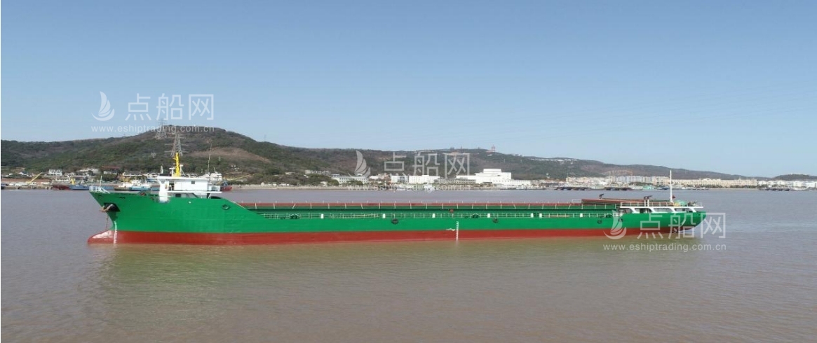 出售180标箱集装箱船