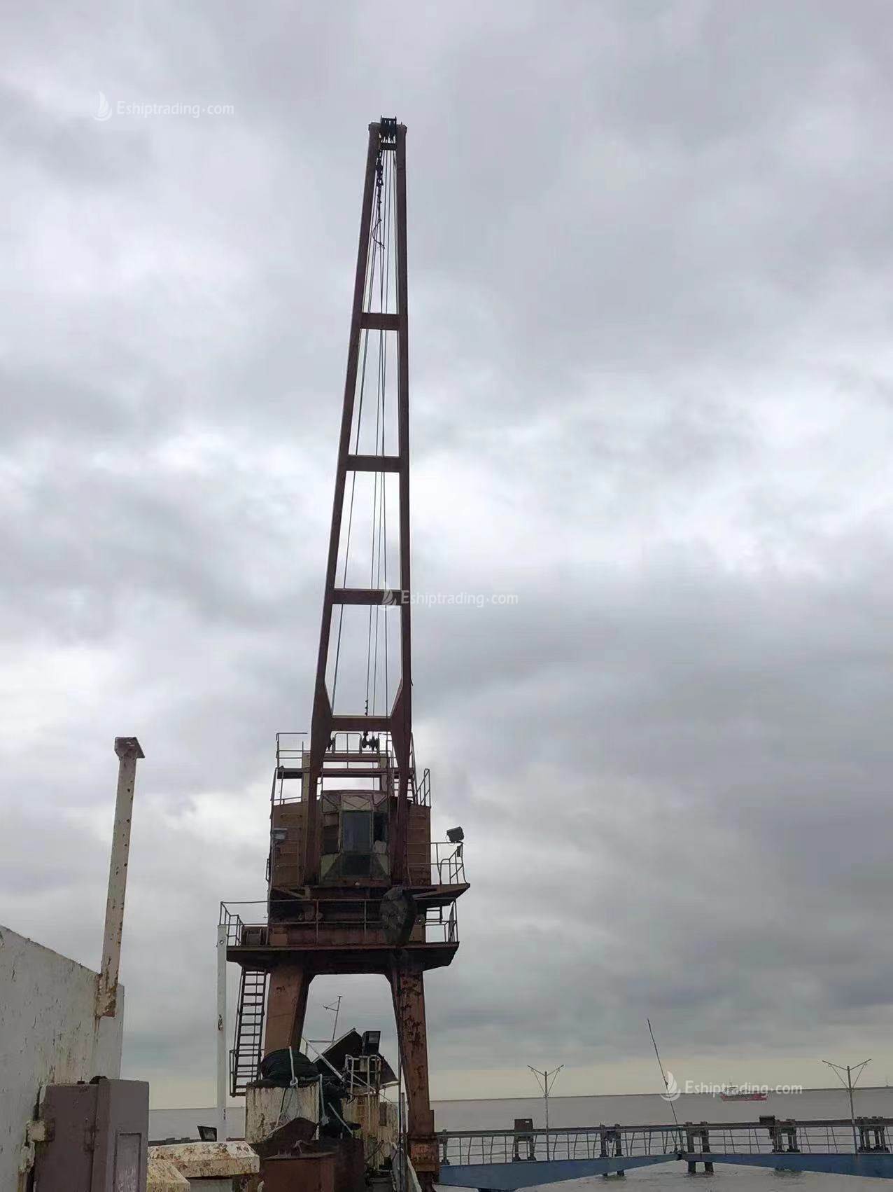 6500 T Floating Dock  For Sale