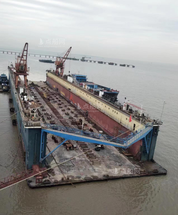 出售6500吨浮船坞