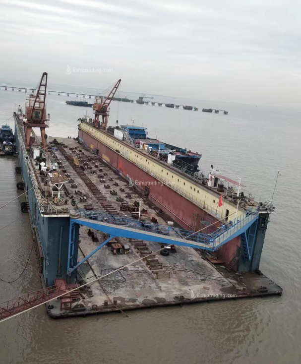 6500 T Floating Dock  For Sale