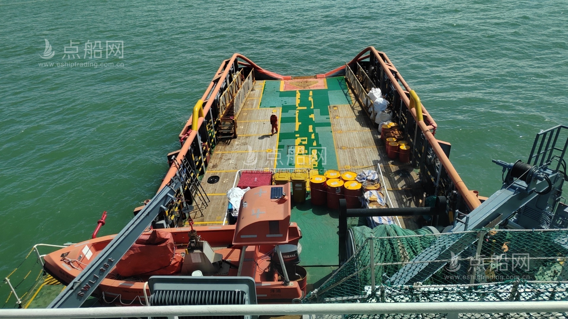 出售7752马力三用拖轮