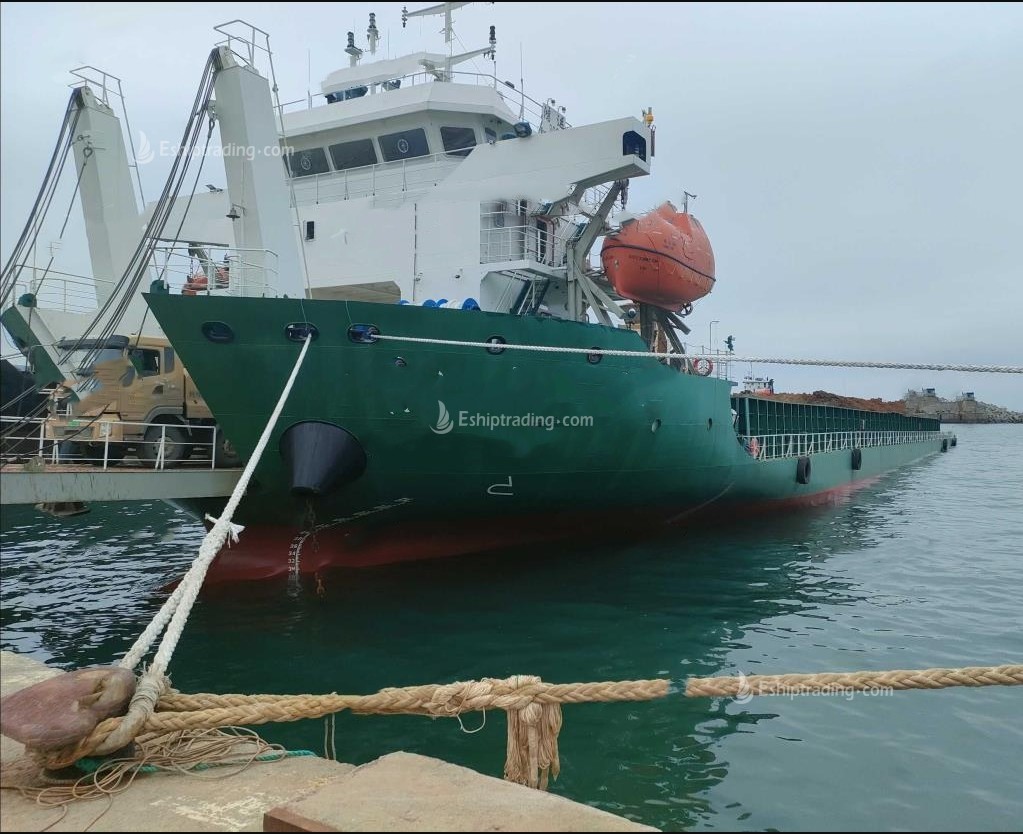 5005 T Deck Barge /LCT For Sale