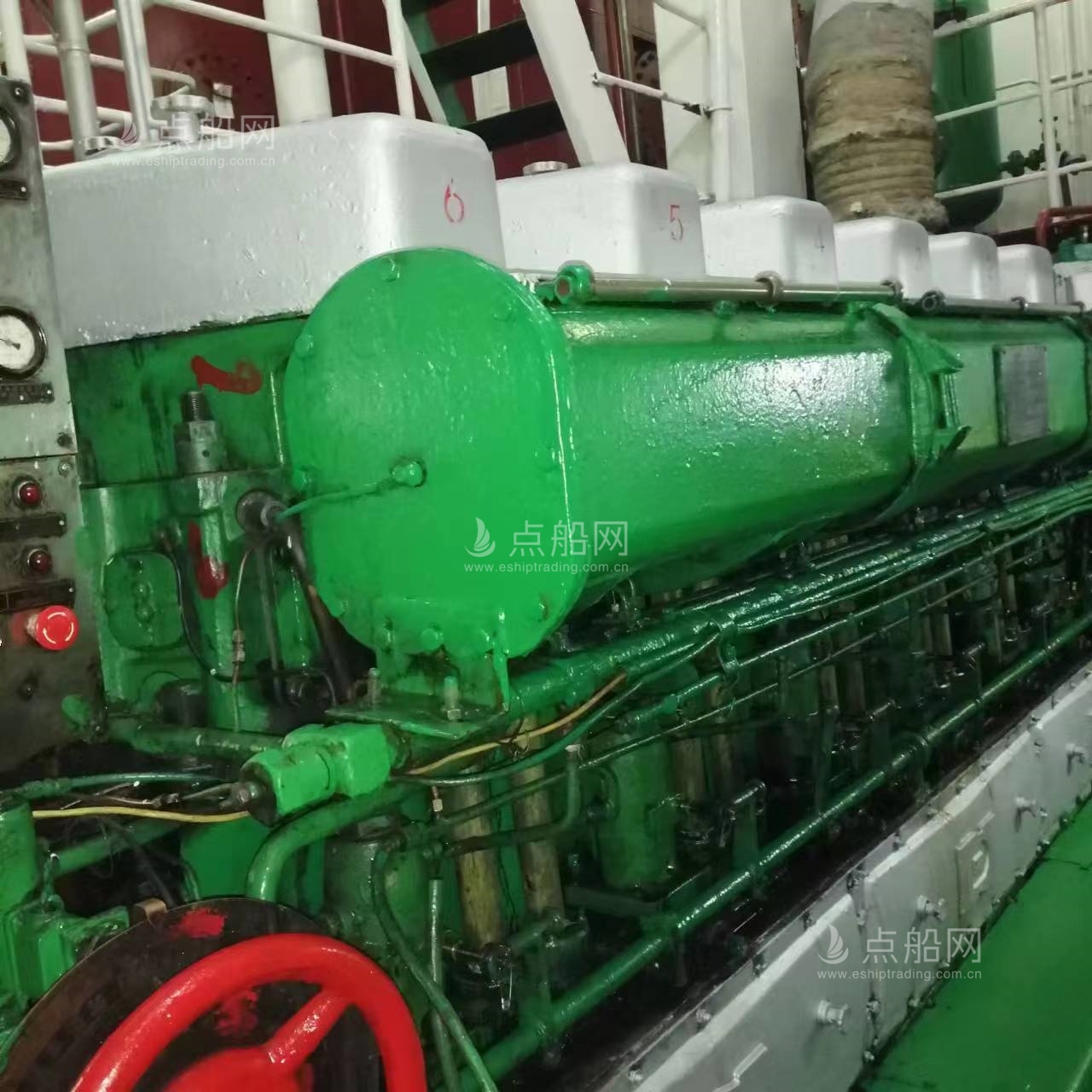 出售2498吨成品油船