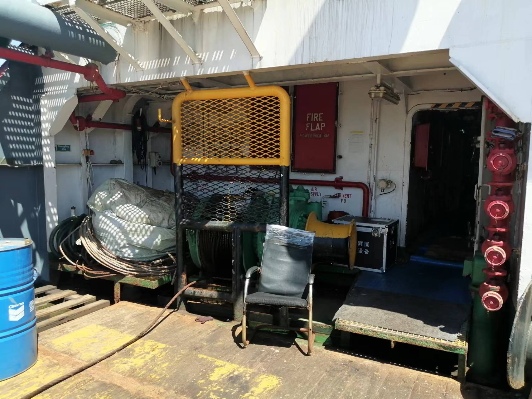 出售10869马力三用拖轮