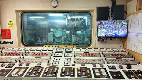 出售10771马力三用拖轮