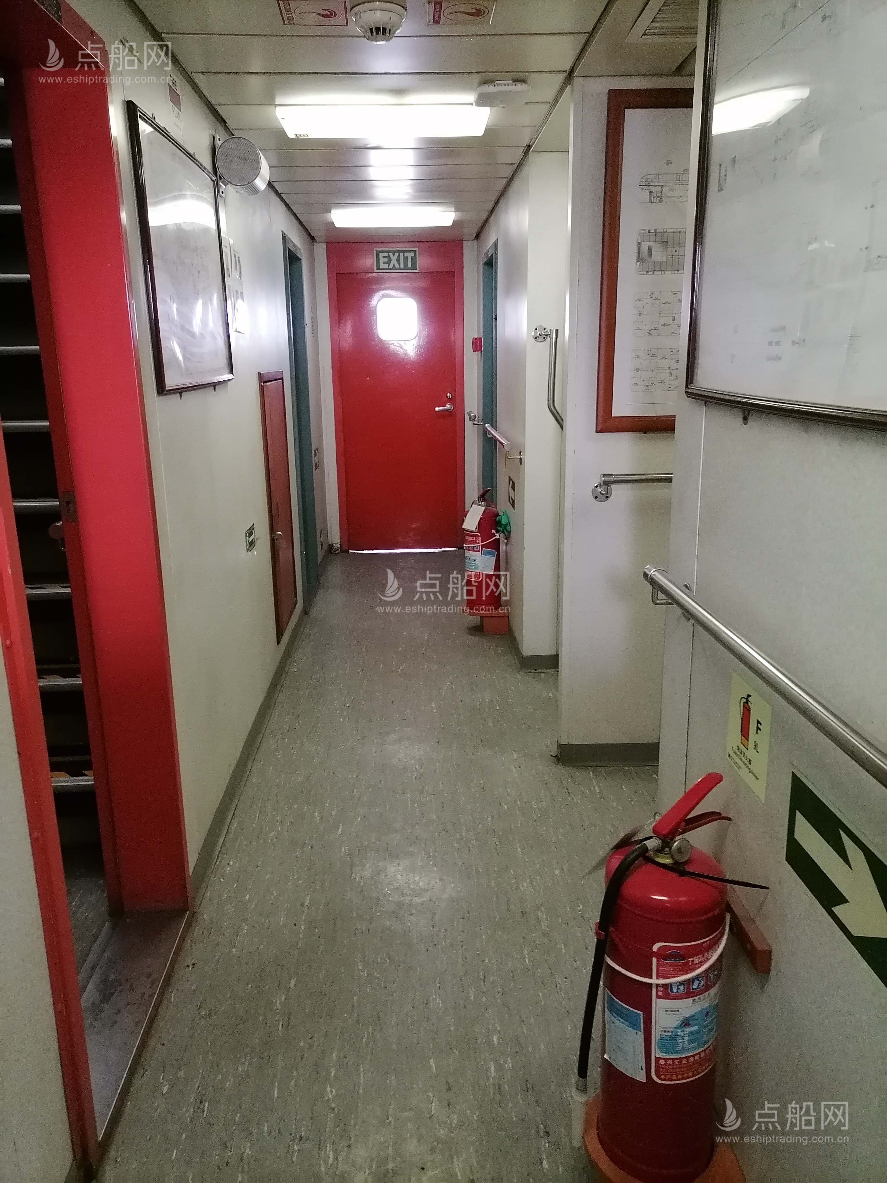 出售12240马力三用拖轮
