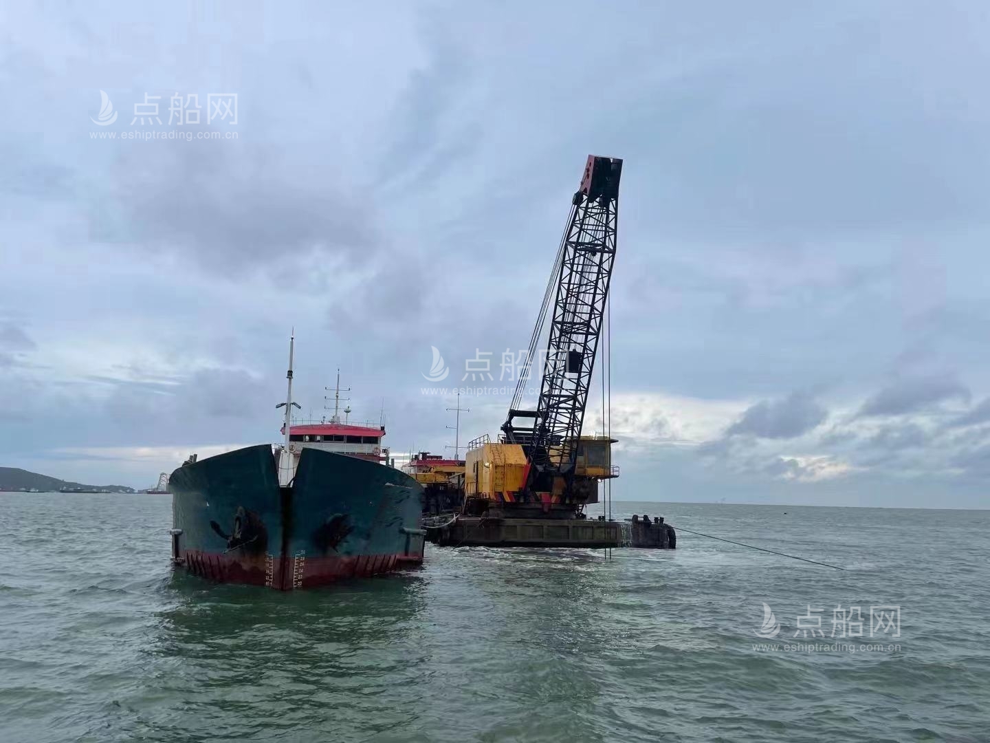 出售8m³抓斗挖泥船