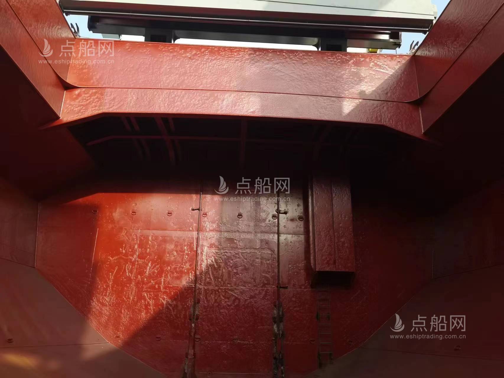 出售8000吨散货船